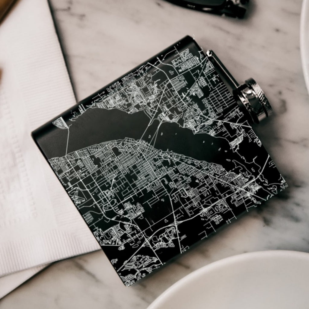 Fort Myers - Florida Map Hip Flask in Matte Black